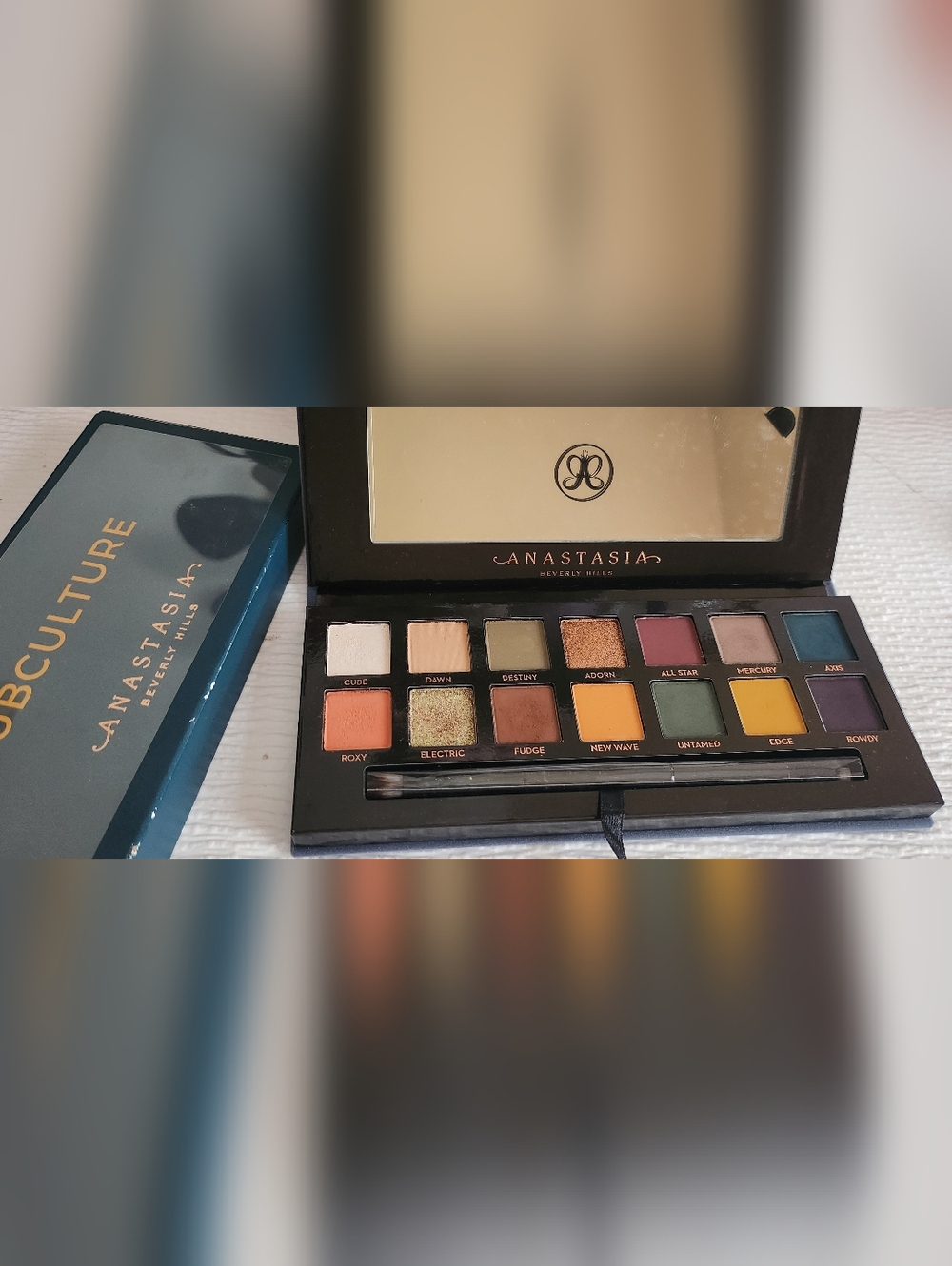 Anastasia Beverly Hills Eyeshadow Palette - Warm Neutrals (Multicolor)